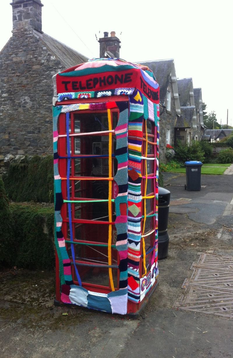 In pictures Borders Yarn Bombers BBC News