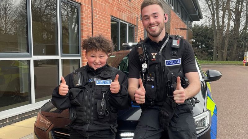 Fresh Cops: Star of TV police documentary surprises young fan - BBC News