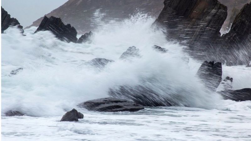 Storm Ciara: Dramatic scenes across Wales - BBC News