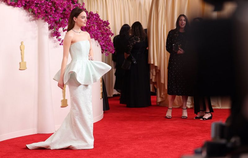 Oscars red carpet fashion: Emma Stone, Bradley Cooper and Margot Robbie ...