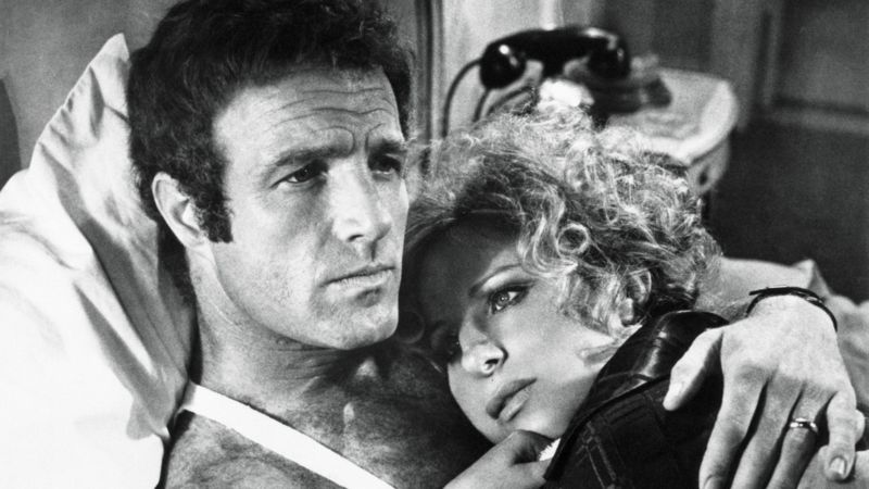 James Caan: Oscar-nominated actor and Godfather star dies at 82 - BBC News