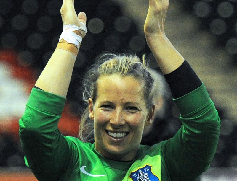 Women S World Cup Rachel Brown Finnis Penalty Tips BBC News    107472505 Gettyimages 486926453 