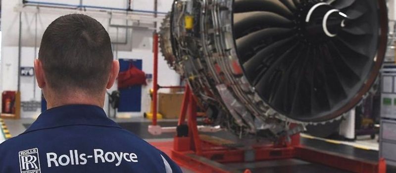 Rolls-Royce announces 4,600 job cuts - BBC News