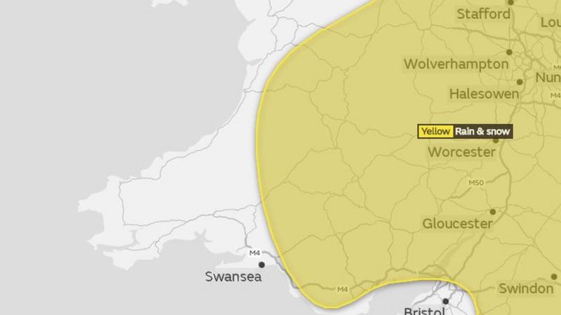 Boxing Day warning for snow and heavy rain across Wales - BBC News