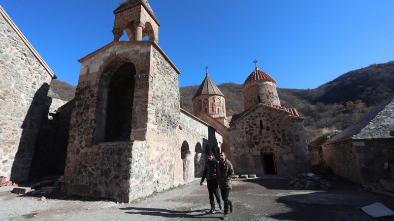 Монастырь дадиванк в карабахе фото