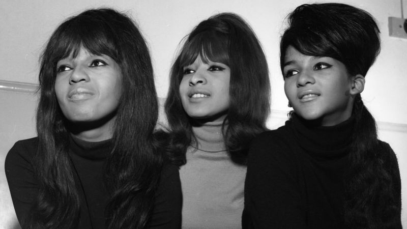 Ronnie Spector: Be My Baby singer of The Ronettes dies at 78 - BBC News