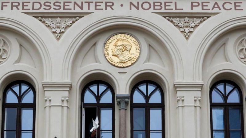 Prix Nobel De La Paix 2023 : Qui Est Narges Mohammadi Et Pourquoi A-t ...