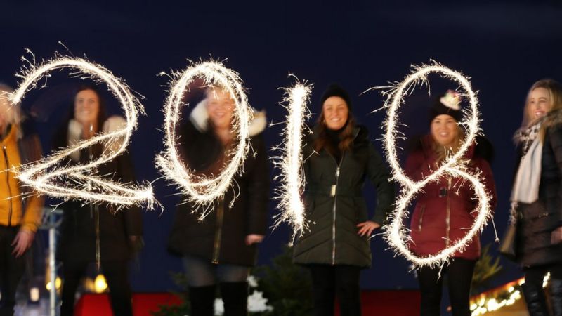 In pictures: Scotland marks the new year - BBC News