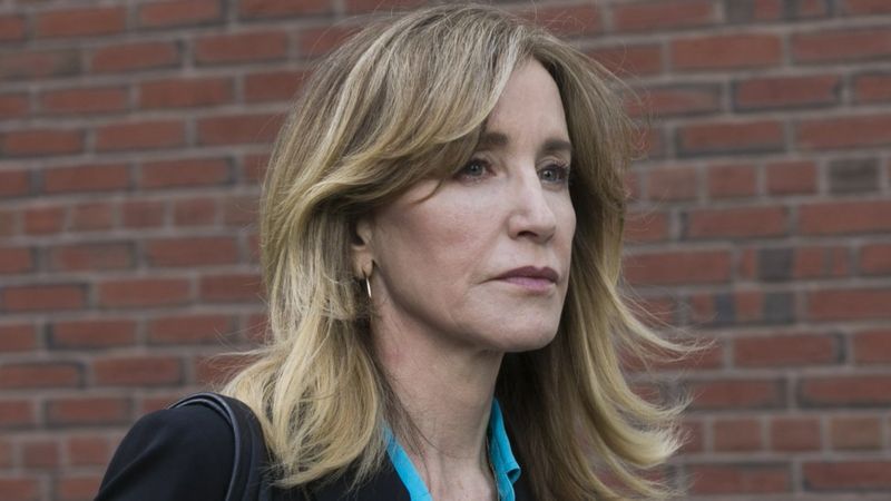 Felicity Huffman To Plead Guilty In College Admissions Scandal - BBC News