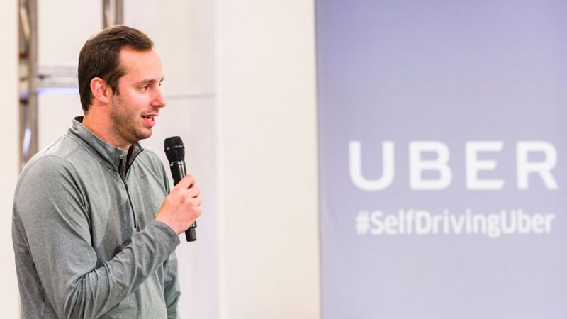 Испытатель беспилотного автомобиля