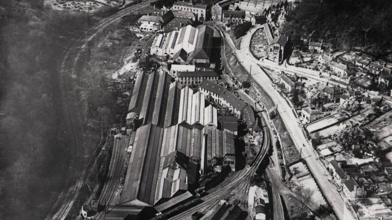 Coalbrookdale Aga foundry to close by end of November - BBC News