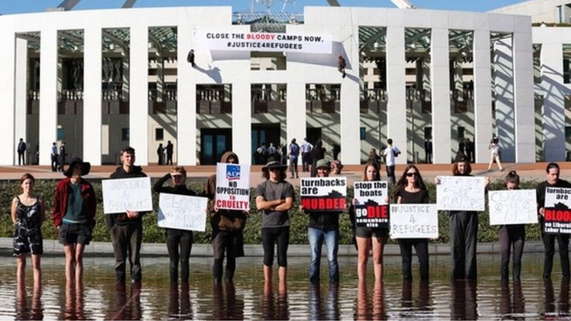 Australia Parliament Second Dramatic Protest Over Asylum Bbc News 5313