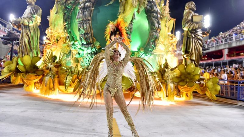 Rio Carnival: The UK woman leading the dance in Brazil - BBC News