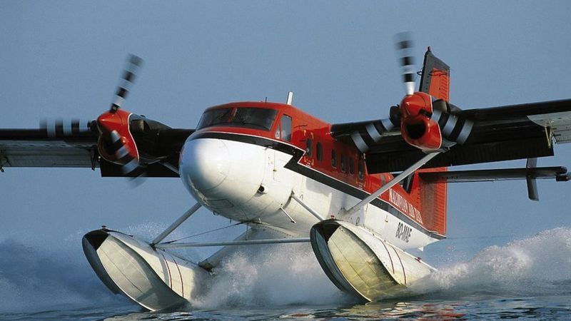 SpiceJet: Indian airline turns to seaplanes to boost travel _115134726_twinotter