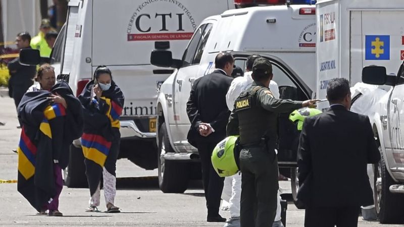 Carro Bomba En Colombia Al Menos 21 Muertos Y 68 Heridos Tras La Explosión En La Escuela De 0693