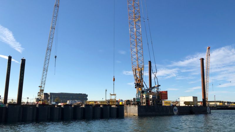 Lowestoft's third bridge: What will it mean for the town? - BBC News