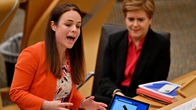 Council tax in Scotland: Ending freeze 'will see bills soar' - BBC News