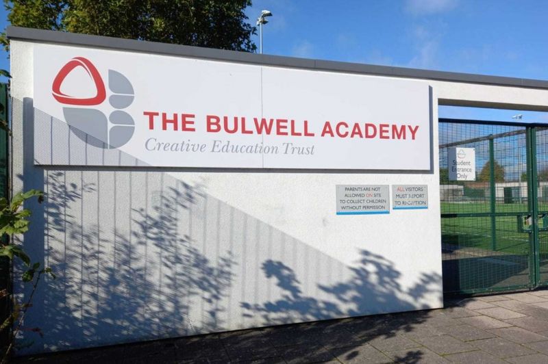 Nottingham: Bulwell Academy moves out of special measures - BBC News