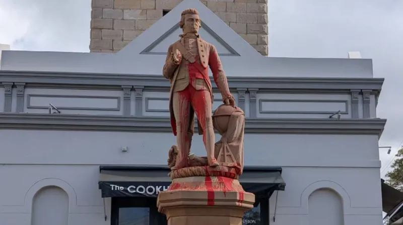 Captain Cook statue vandalised ahead of Australia Day