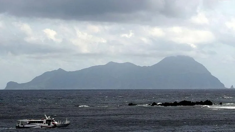 Japan islanders sleepless after 900 earthquakes in two weeks