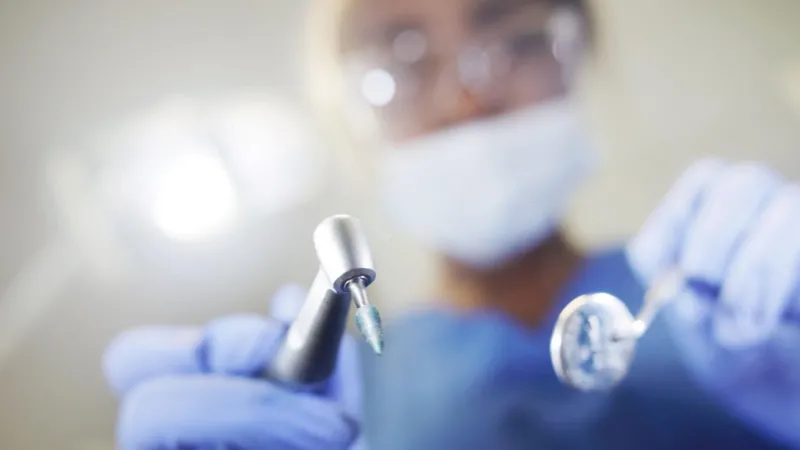 Czech fake dentist gave root canals after reading online instructions