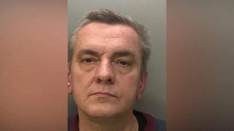 Un hombre fue encarcelado por «uno de los peores casos de coacción jamás registrados». Un hombre fue encarcelado por «uno de los peores casos de coacción jamás registrados».
