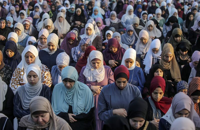 المسلمون يحتفلون بعيد الأضحى حول العالم - بالصور 2ce863e0-1592-11ee-8cae-4785e93eadf1