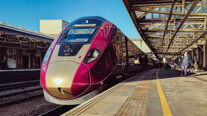 Se han reducido los servicios de tren debido a problemas con la nueva flota.