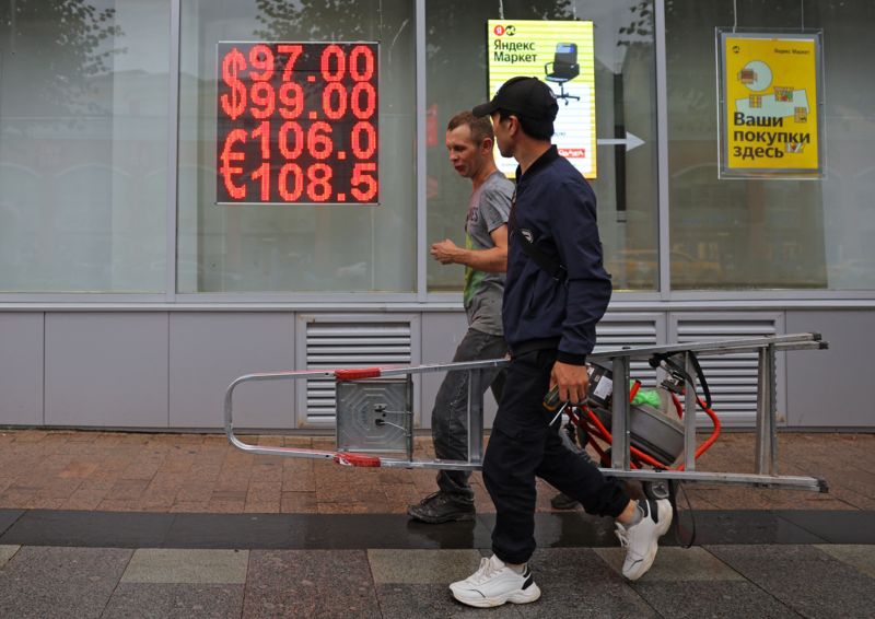 Rusya Merkez Bankası faizi yükseltti