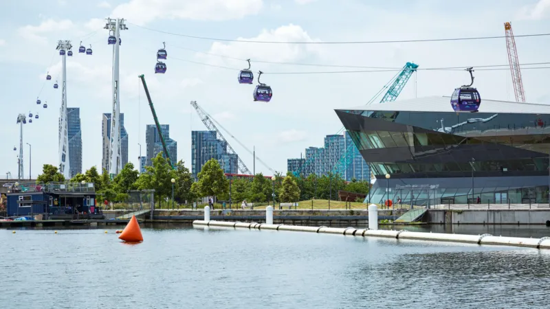 Se propone un parque flotante y viviendas para Royal Docks