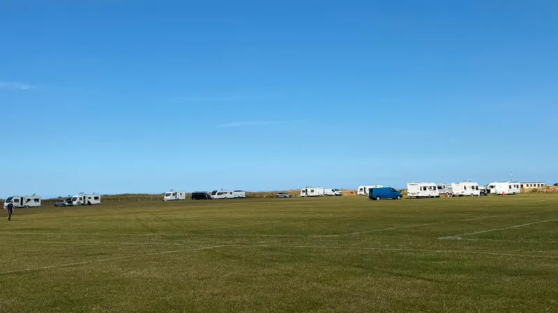 Partidos infantiles cancelados por caravanas en el campo.