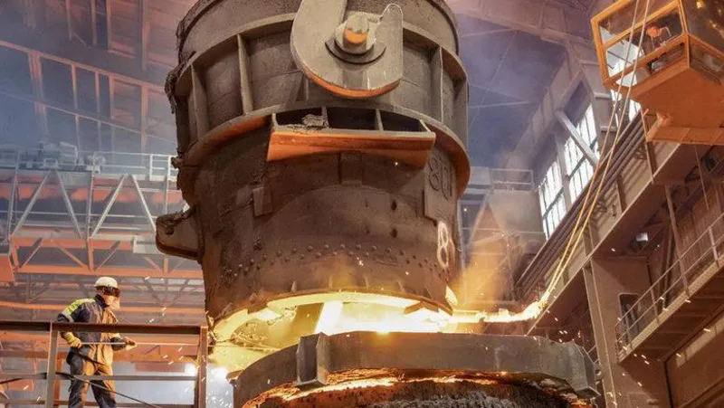 'Grim' September ahead with 6,000 steel and oil jobs to go