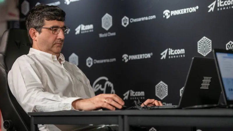 Fostul campion de șah Kramnik, suspendat pentru remarci de înșelăciune