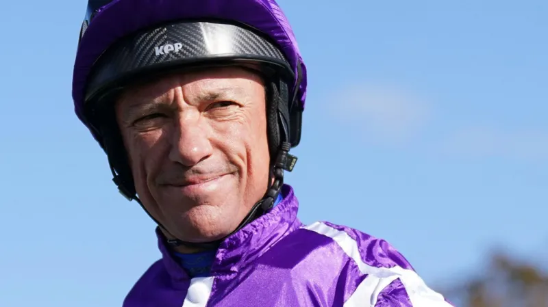 Frankie Dettori și-a rupt coastele într-un accident de mașină
