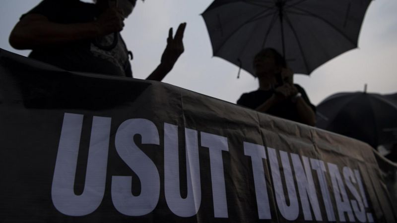 Presiden Jokowi Luncurkan Penyelesaian Non Yudisial Pelanggaran Ham Presiden Jokowi Luncurkan Penyelesaian Non Yudisial Pelanggaran Ham