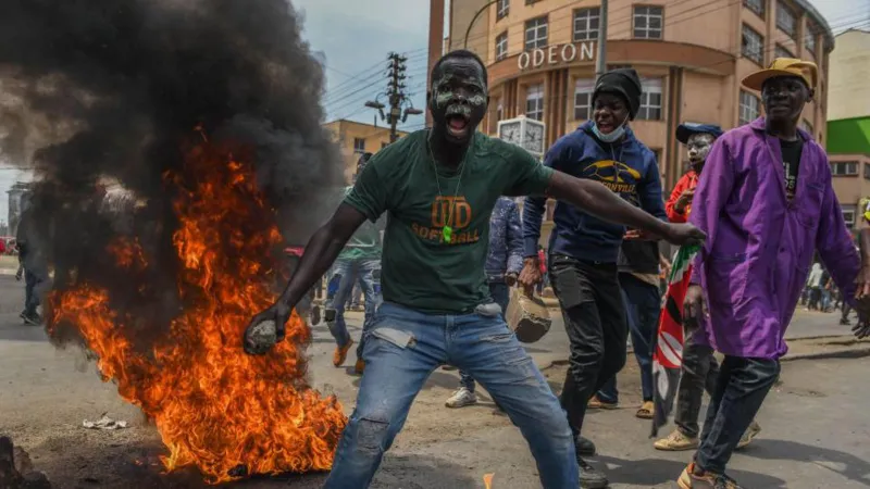 Kenyan president sacks cabinet after anti-tax protests