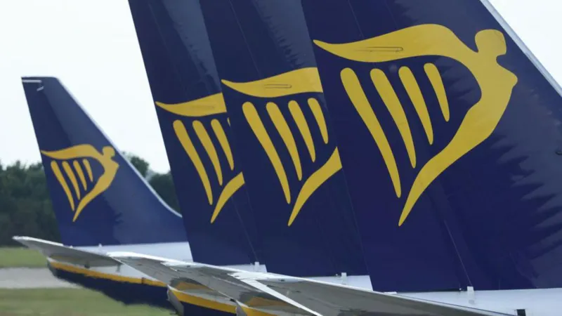 Ryanair se prepara para recortar tarifas de verano ante la caída de beneficios