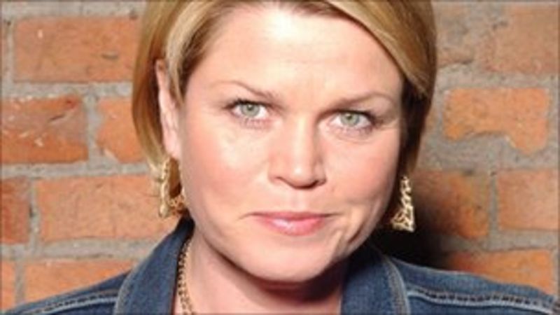 Janice Battersby Actress Vicky Entwistle Quits Street Bbc News