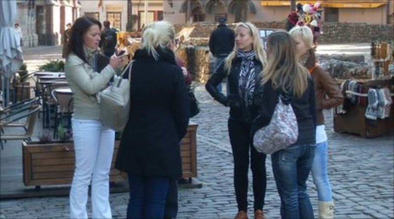 Latvian man shortage leaves women lost for love - BBC News