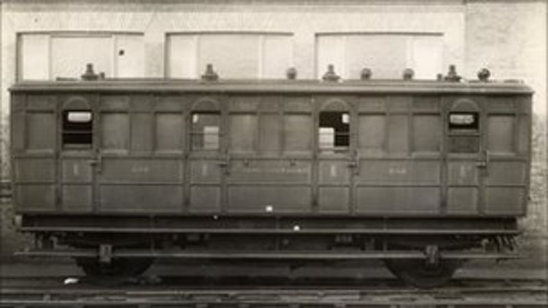 Revamp For Oldest Tube Carriage Bbc News