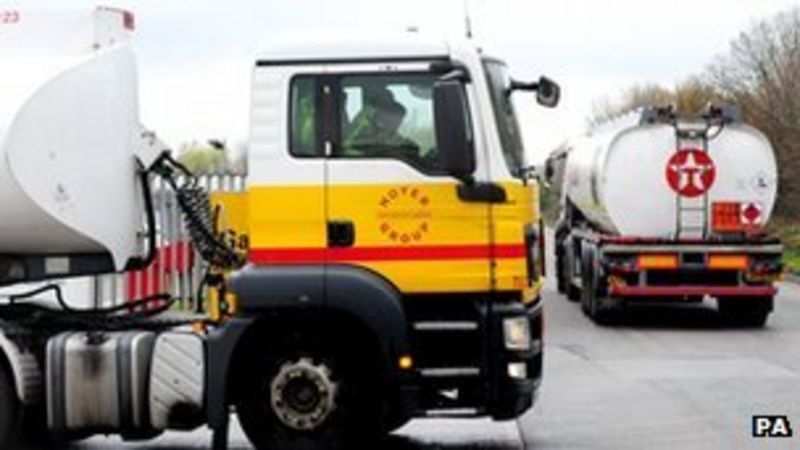 fuel-tanker-driver-strike-averted-in-narrow-vote-bbc-news