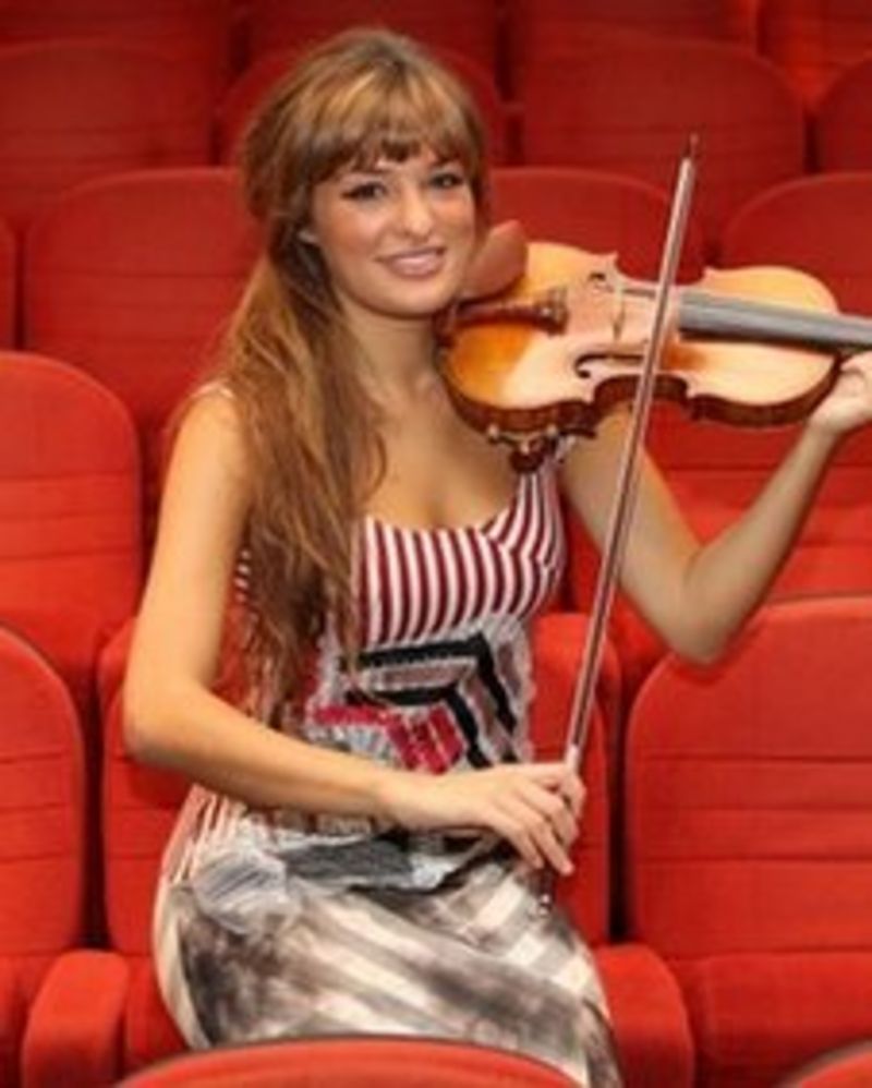 Silver Screen Inspires Violinist Nicola Benedetti Bbc News