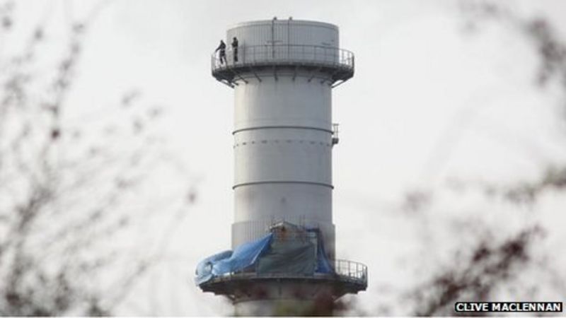 West Burton Power Station Protest: Two More Arrested - BBC News