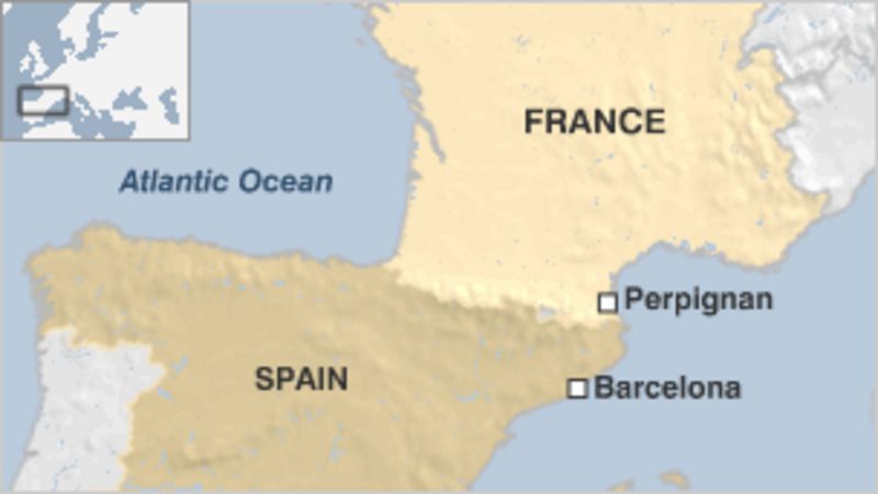 Catalonia vote: The French who see Barcelona as their capital - BBC News