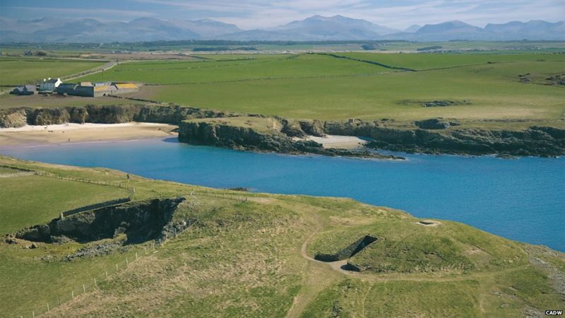 From cromlechs to cairns - ancient burial sites in Wales - BBC News