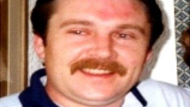 Man released over 1993 UVF murder of Joseph Reynolds - BBC News