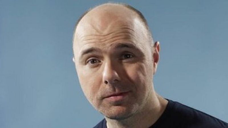 Karl Pilkington Philippines show shelved by Sky - BBC News