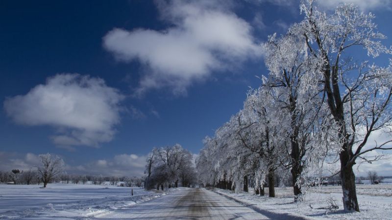 Snow and ice in America and Canada - BBC Weather