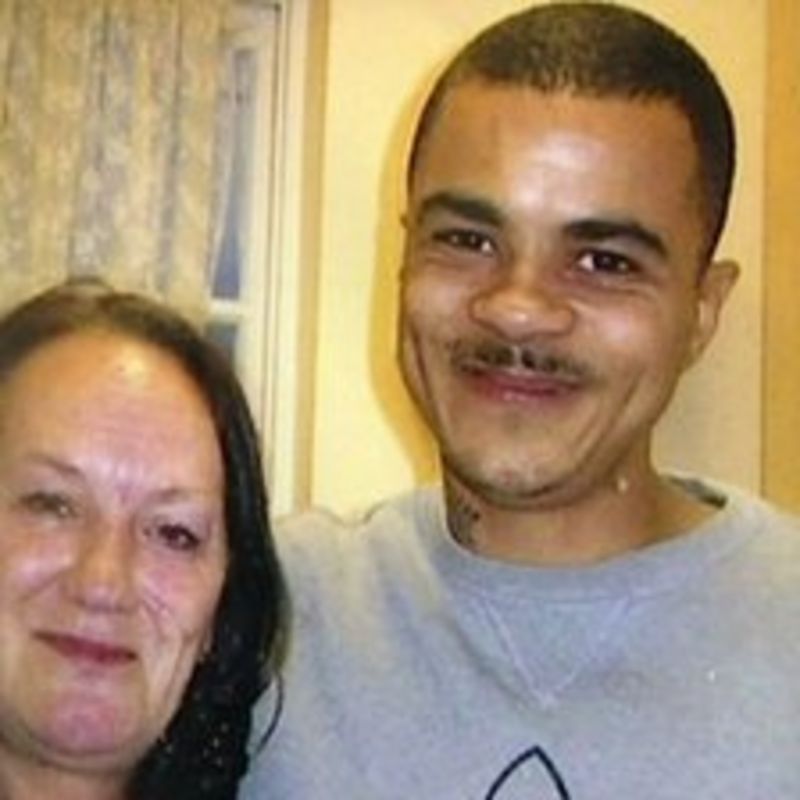 Mark duggan s mother allowed to challenge inquest conclusion bbc news