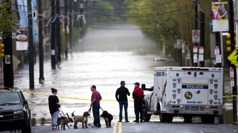 In pictures: US flooding and storms - BBC News